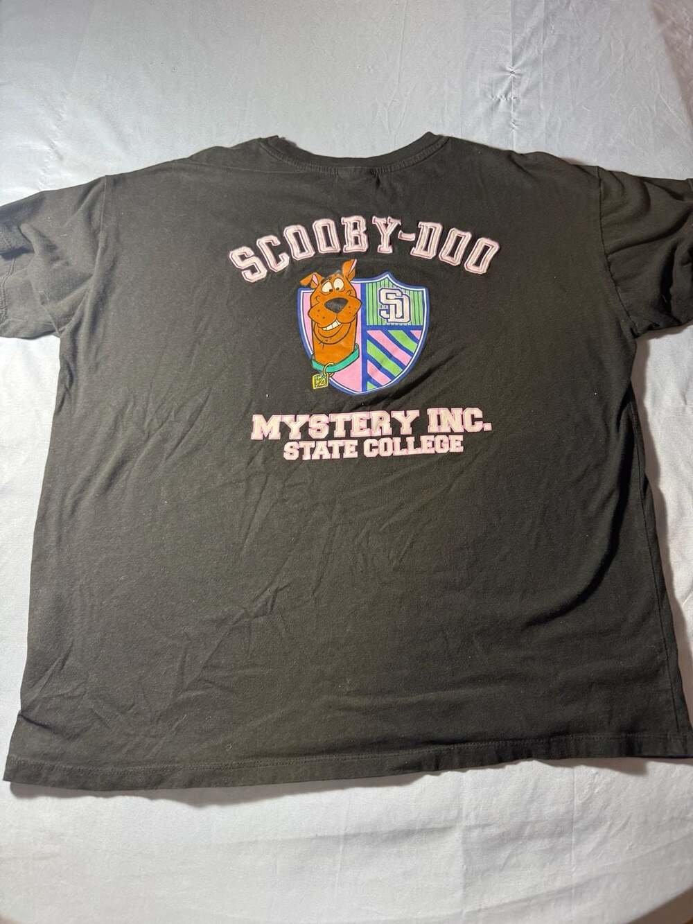 Cotton On Scooby-Doo Mystery Inc. State College Tee L